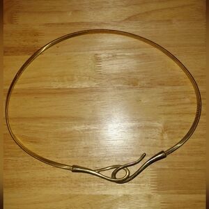 Vintage Elastic Gold Belt With Hook Closure, Adjustable Size Medium, Retro Style